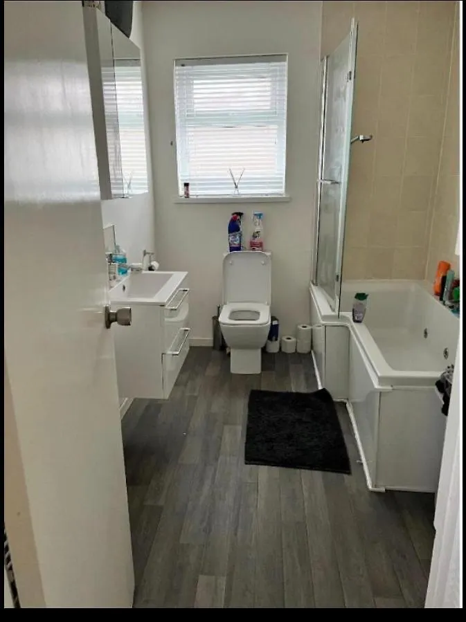 Macs Belfast Single Bedroom 0*,  United Kingdom