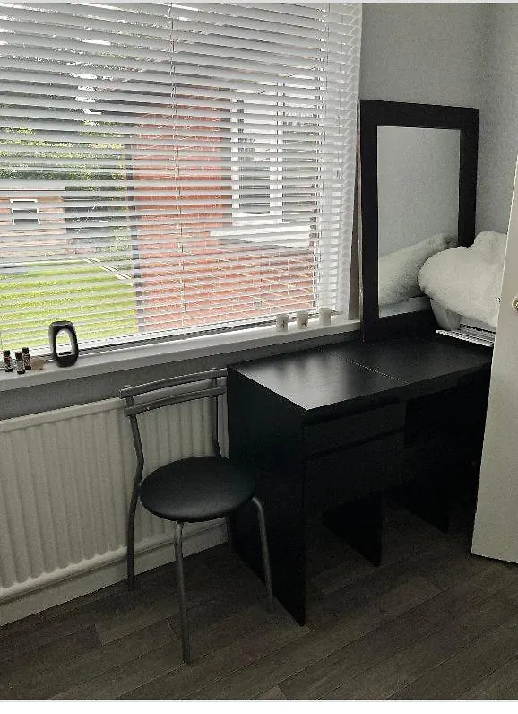 Macs Belfast Single Bedroom